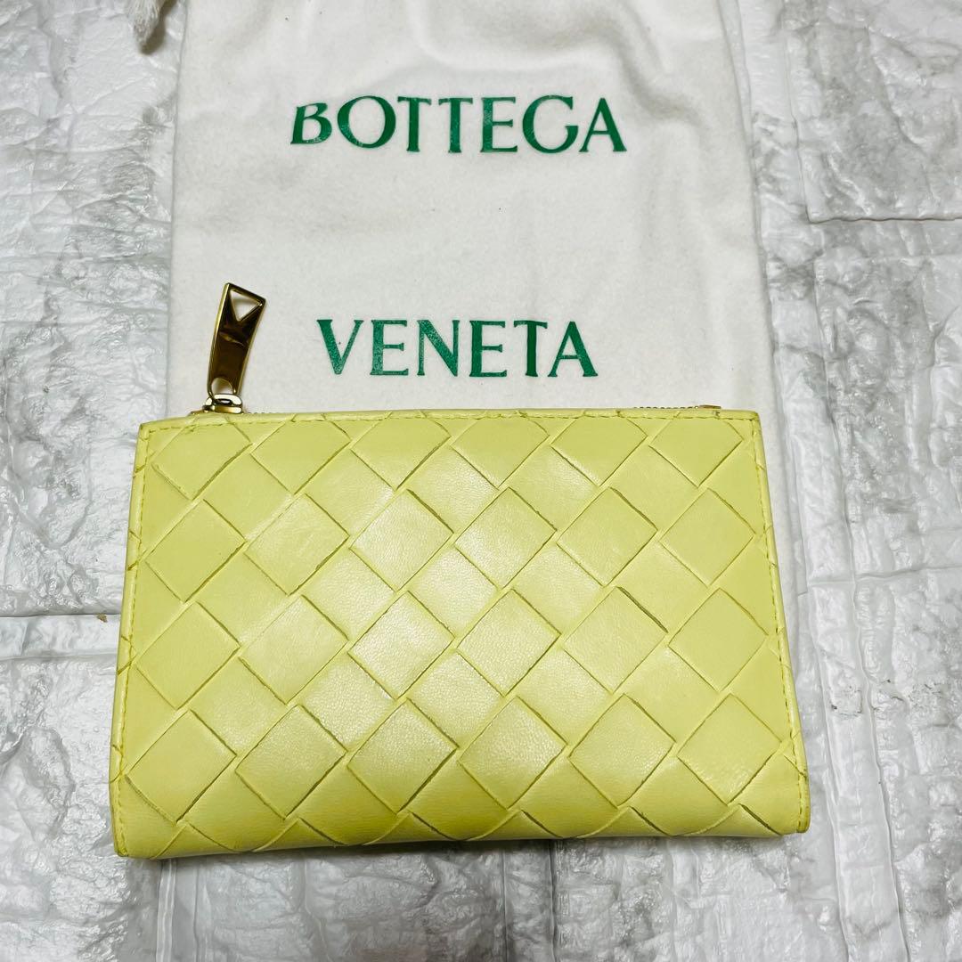 美品【BOTTEGA VENETA】イントレ 二つ折ウォレット クリームイエロー