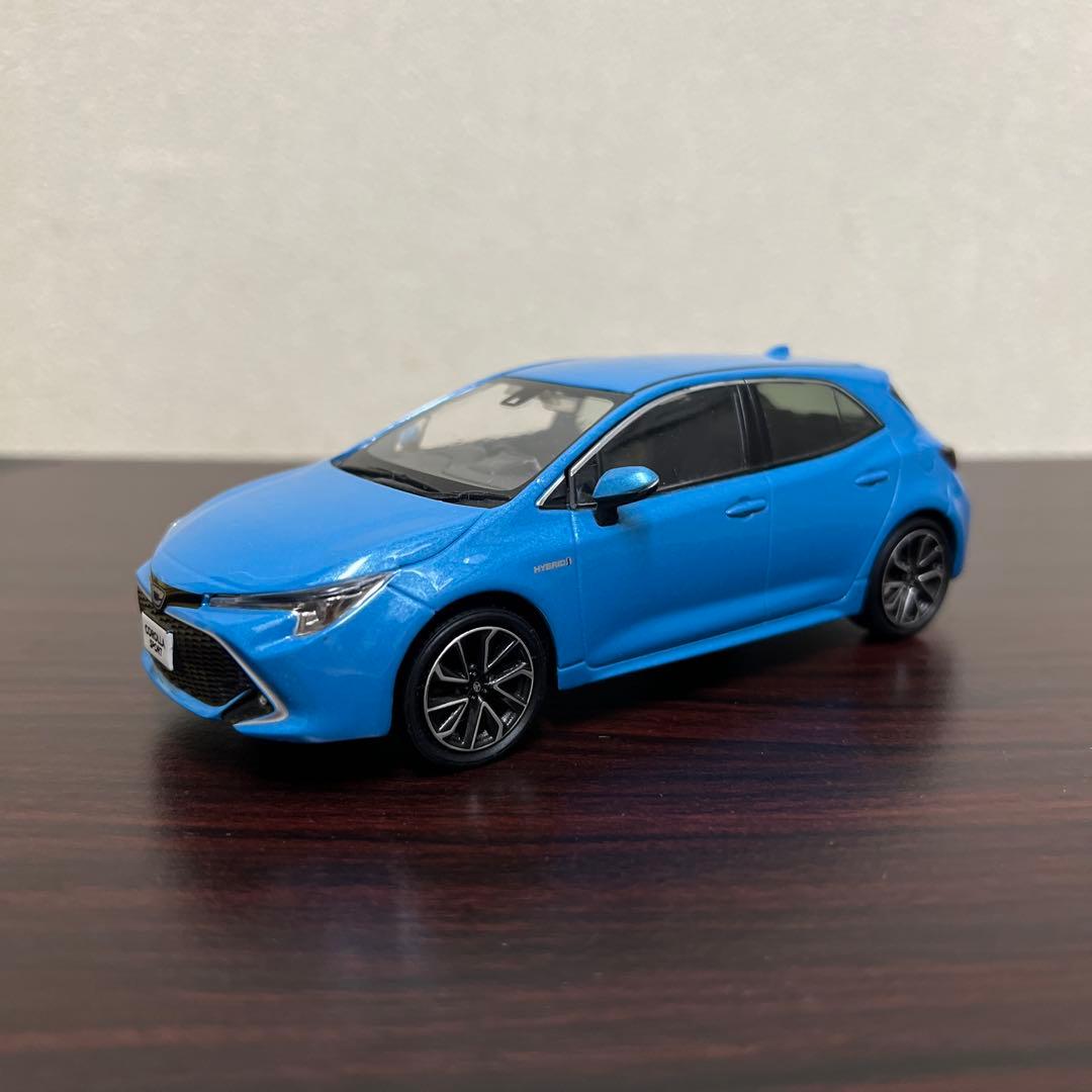 プ*ん様 トヨタカローラスポーツ カラーサンプルミニカー 非売品