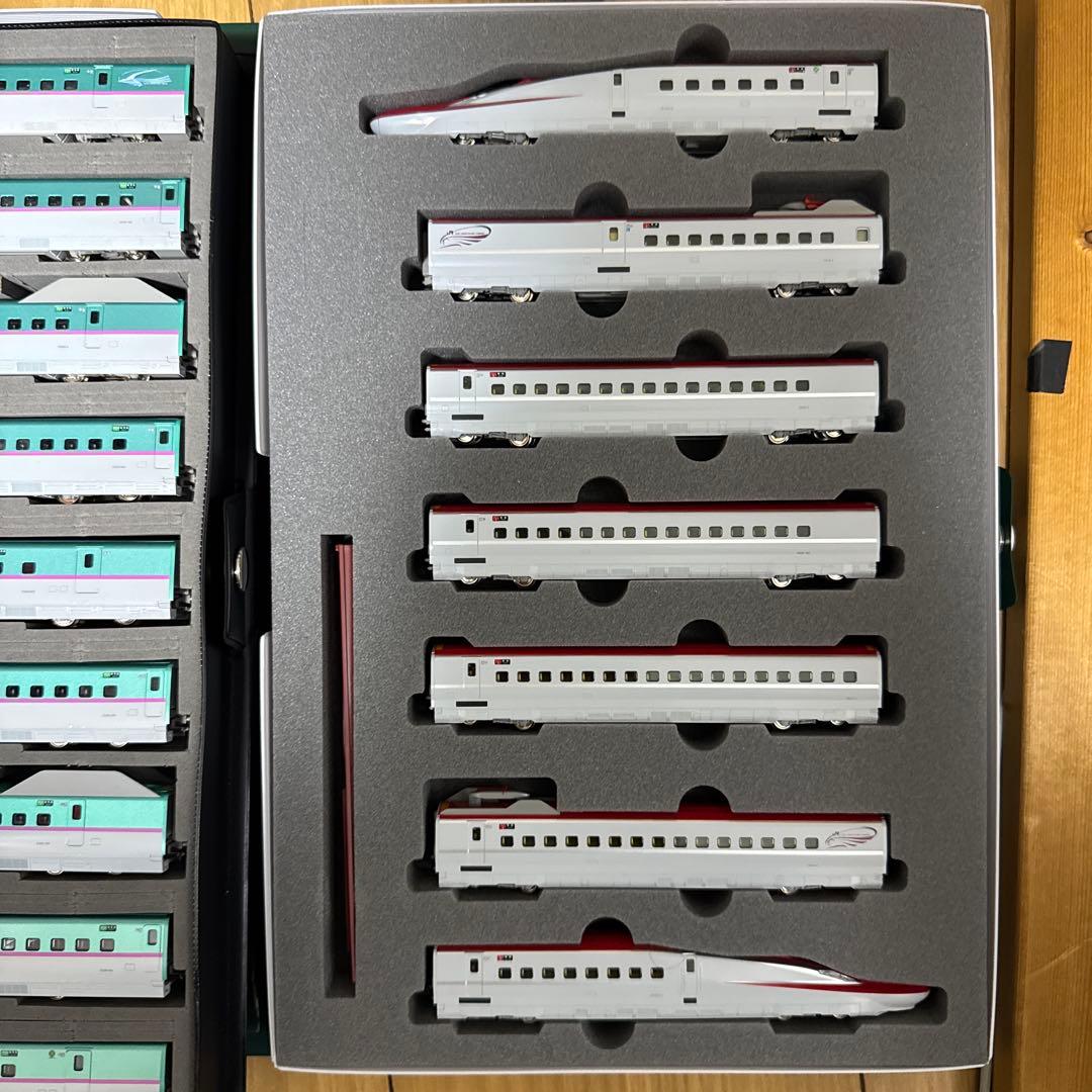 KATO E5系新幹線「はやぶさ」＋E6系新幹線「スーパーこまち」17両セット