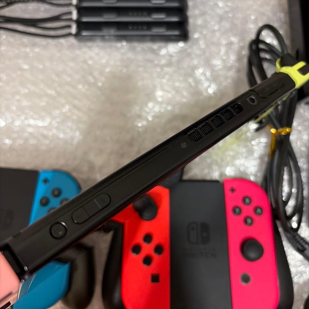 Nintendo Switch 本体 ＋ジョイコン6つ＋ケース