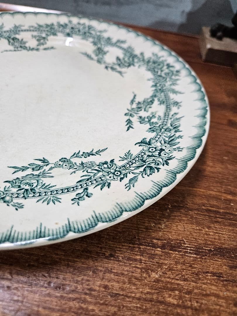 フランスアンティーク オナン窯 プレート COPPELIA 花柄 ガーランド