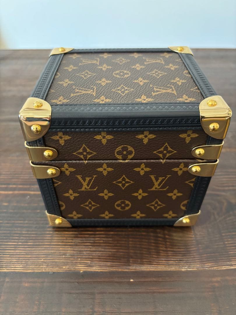 ルイ・ヴィトン ボワット・ア ムジーク モノグラム オルゴール ヴィヴィエンヌ