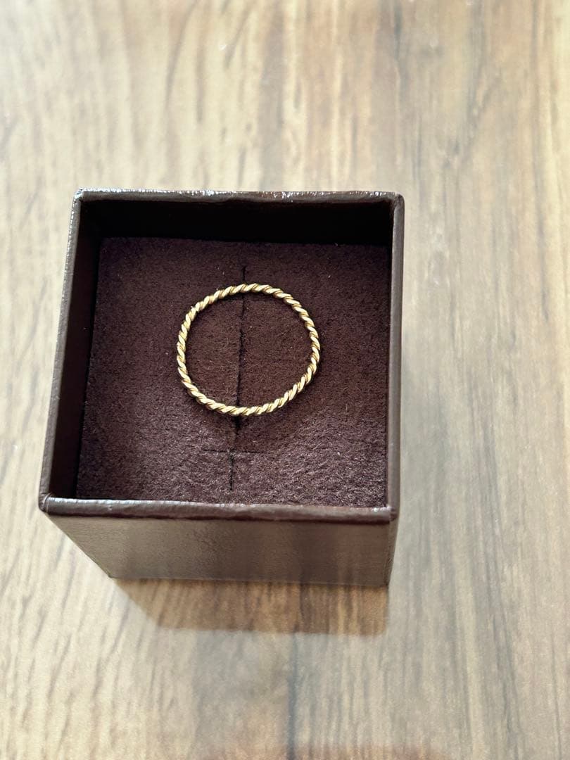 ヴァンドーム青山　K10アンティークシリーズ ツイストデザイン リング♯9