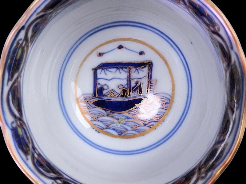 鍋島焼」冬山作香炉 青磁透し彫（木箱付） 秀逸作 色鍋島有職文香炉 共