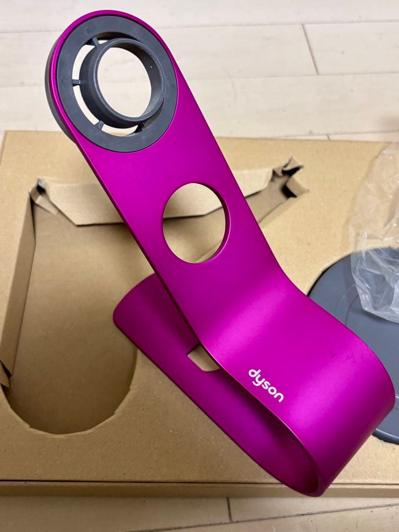 【美品スタンド付き】Dyson Supersonic ヘアドライヤー ピンク