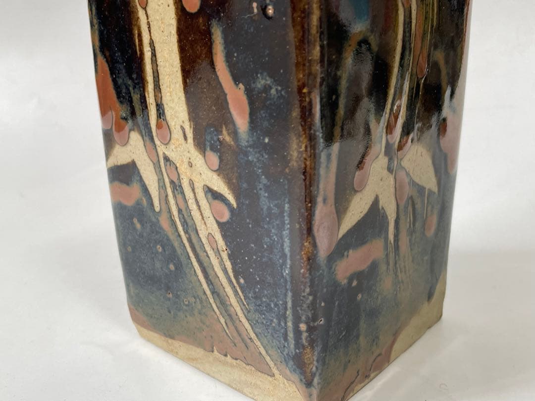 陶芸家 人間国宝 濱田庄司 浜田庄司 ？ 箱なし 鉄釉 笹文 角瓶 指描