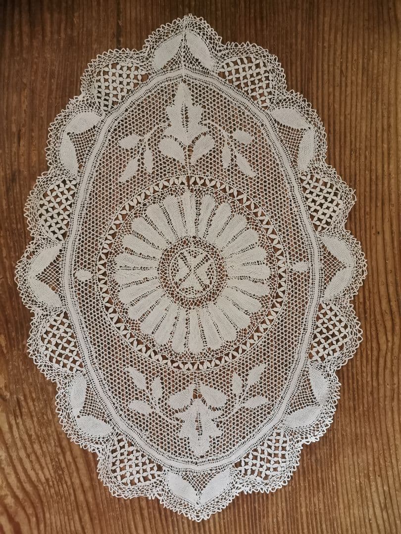 アンティークイタリア マルチーズレース 黄金色の絹糸ボビン編み 19