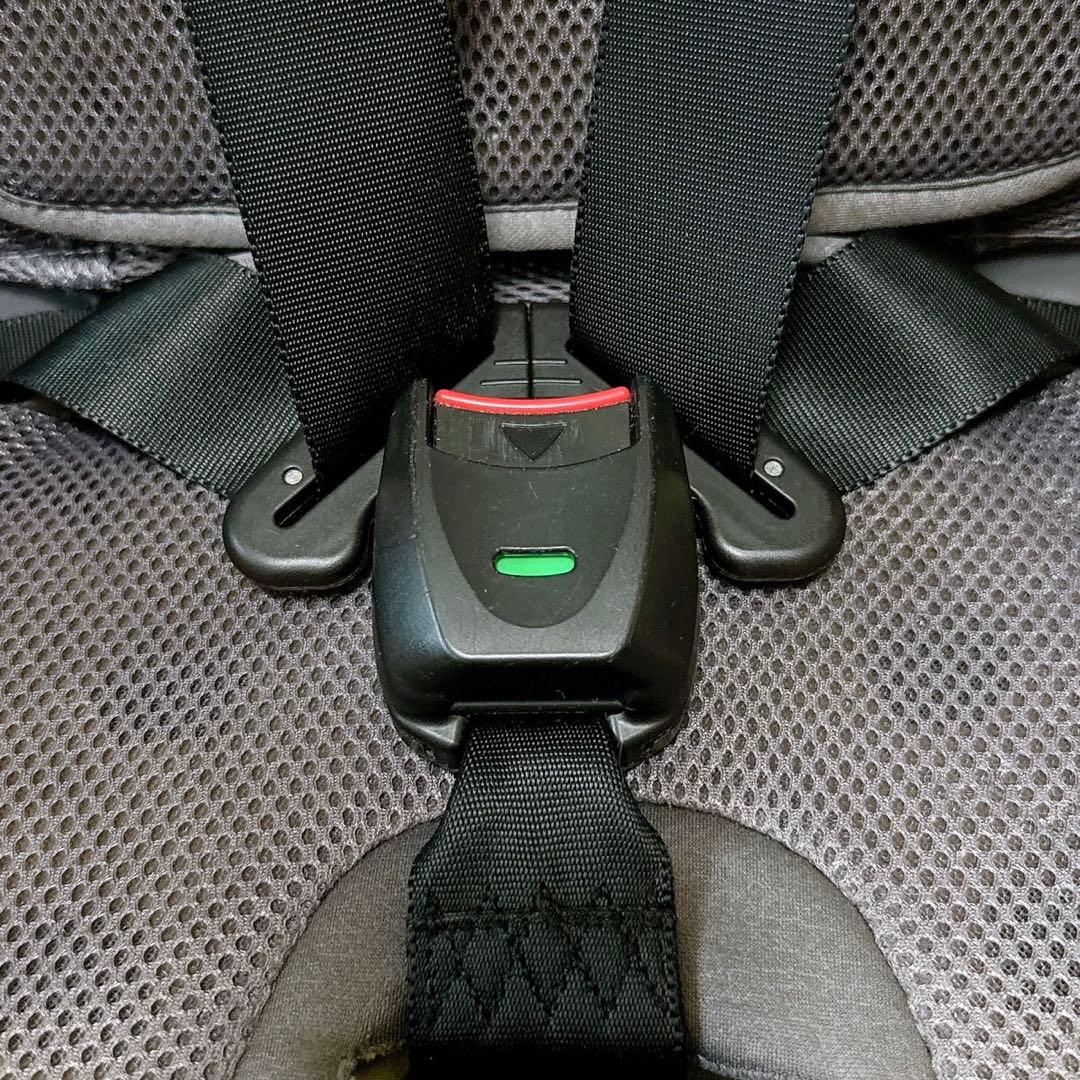 Combi コンビ　ジョイトリップ エアスルーGC チャイルドシート