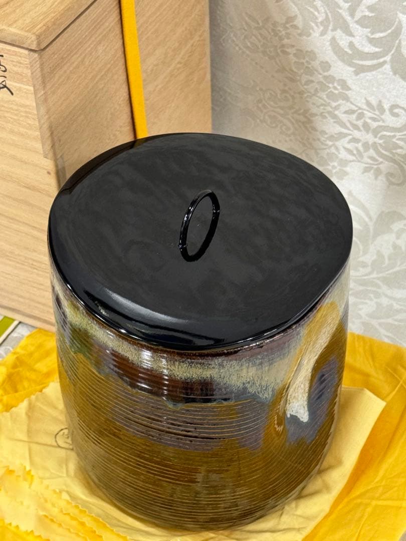 高取焼 鬼丸雪山作 半月水指 塗蓋 茶道具