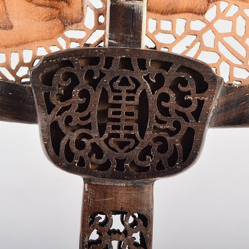 中国 唐木紫檀枠 山水人物彫 檀香宮扇 団扇 証明書付 C 8311