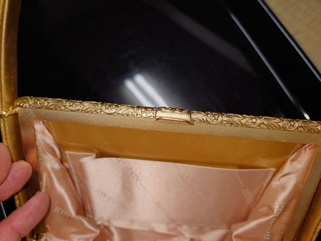 金鷲印　バッグと草履セット　ゴールド