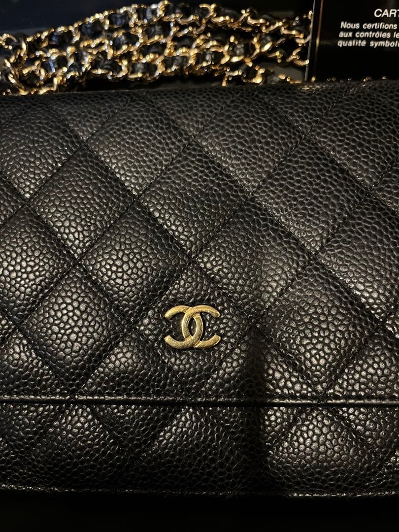 正規品　CHANEL チェーンウォレット　ショルダー　キャビアスキン　ゴールド
