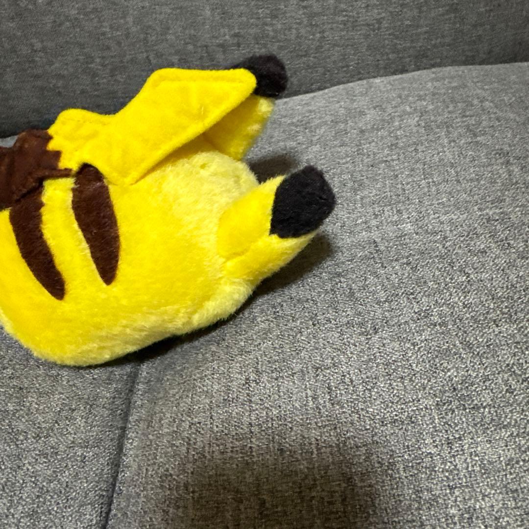 お目目きゅるきゅる　かわいいピカチュウ♡ぬいぐるみ　ポケモンTOMY レトロ