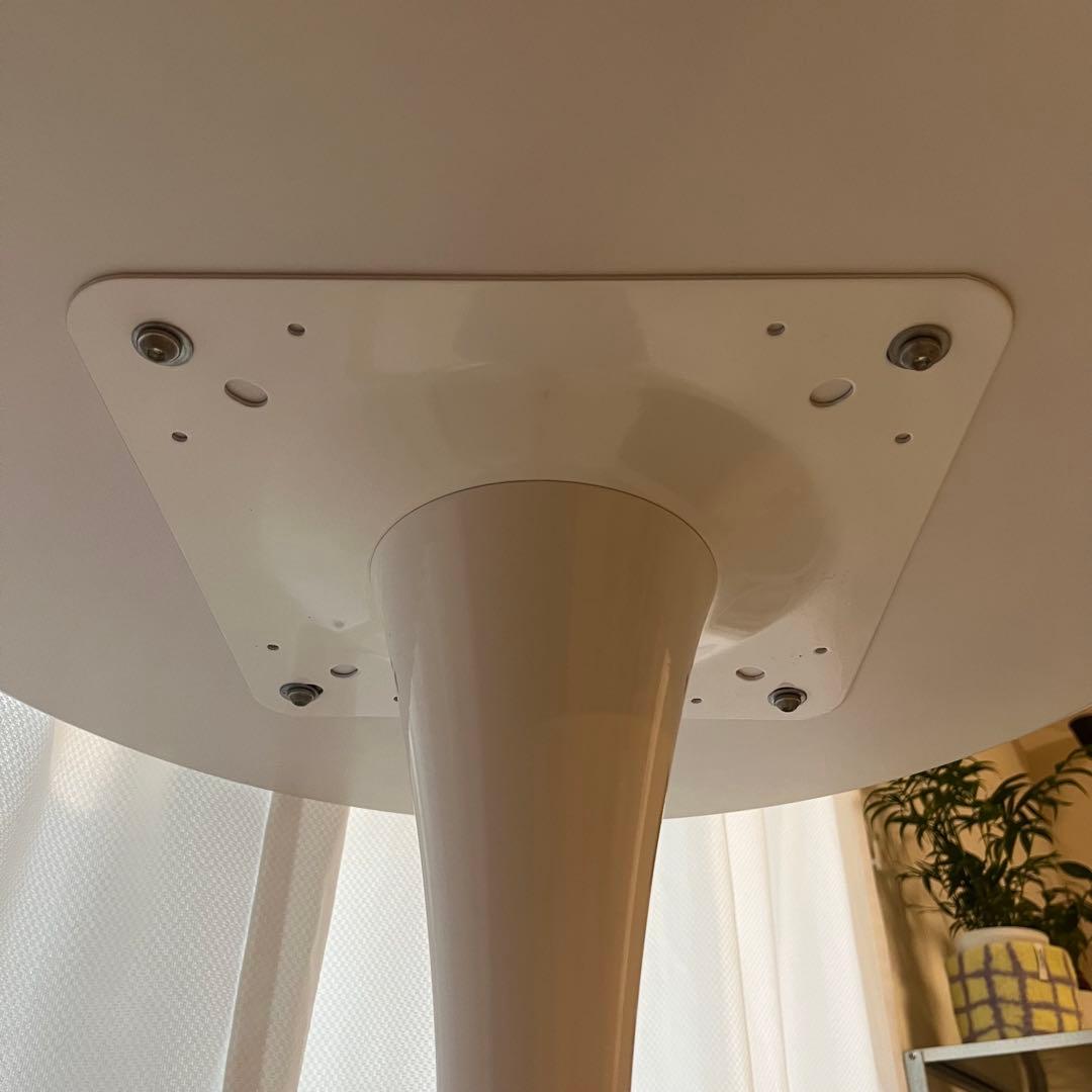 丸テーブル　カフェテーブル　白　ホワイト　韓国　インテリア