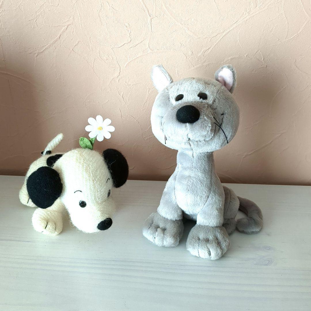 スヌーピーとファーロンのぬいぐるみセット エプロンを身にまとったスヌーピーとウッドストックの可愛いぬいぐるみ