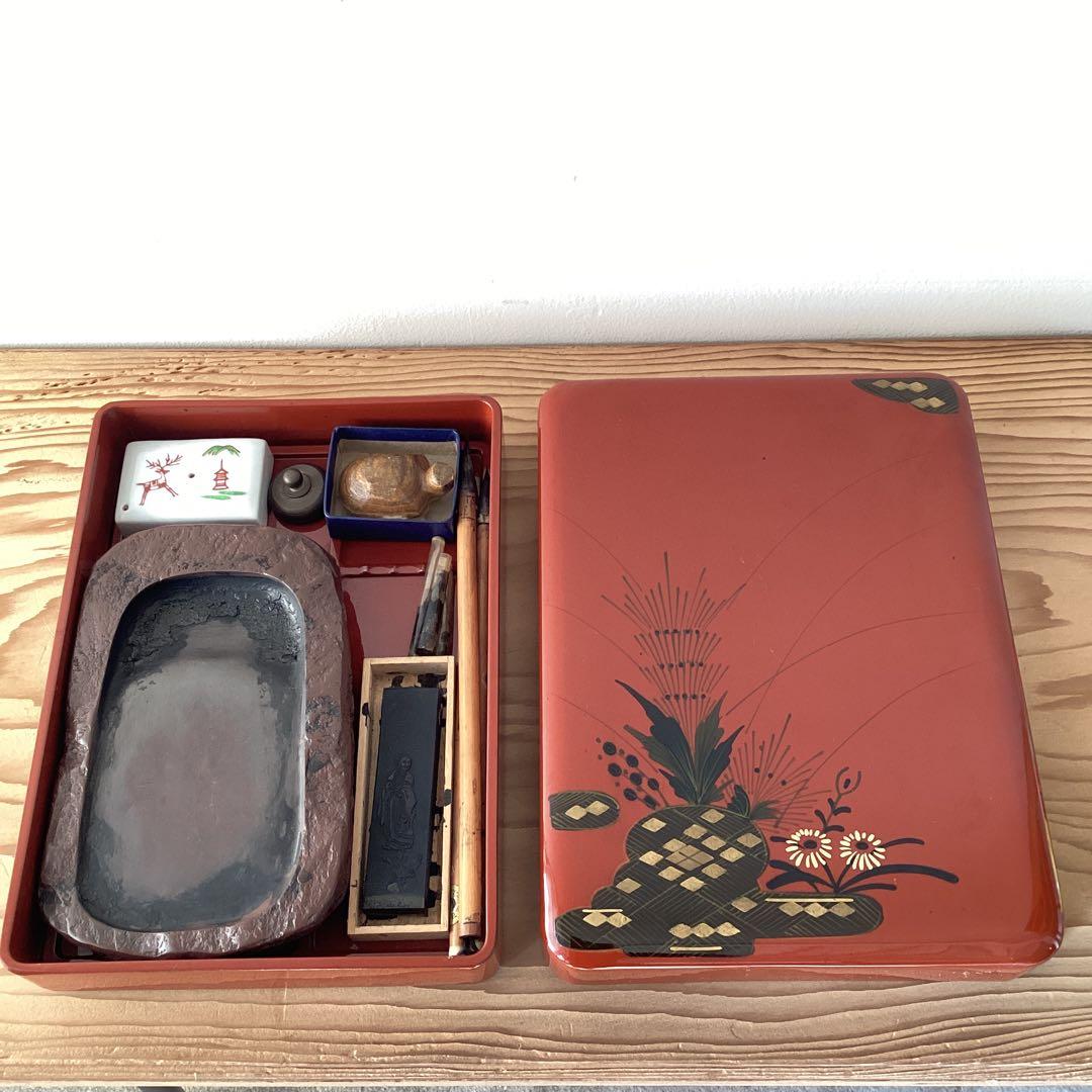 龍泉作赤間硯入り 蒔絵の硯箱セット一式 書道具 水差し お稽古道具 漆