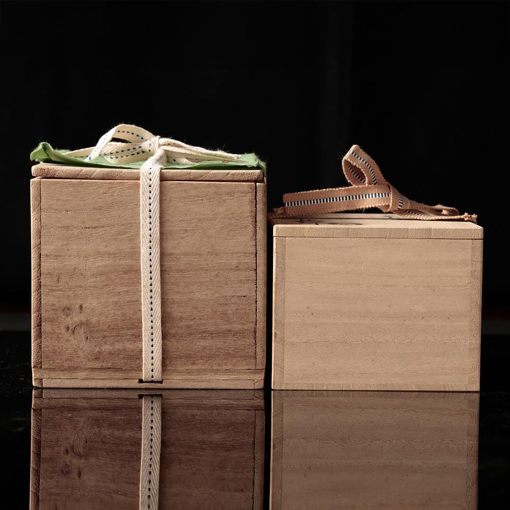 新品未使用 三代 大樋長阿弥 研仁 大樋茶碗 共箱 共布 略歴 二重箱