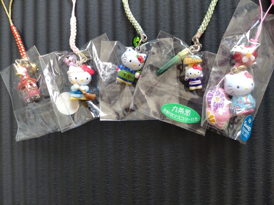 ハローキティストラップ 50個セット(おまけ①おまけ②付き)