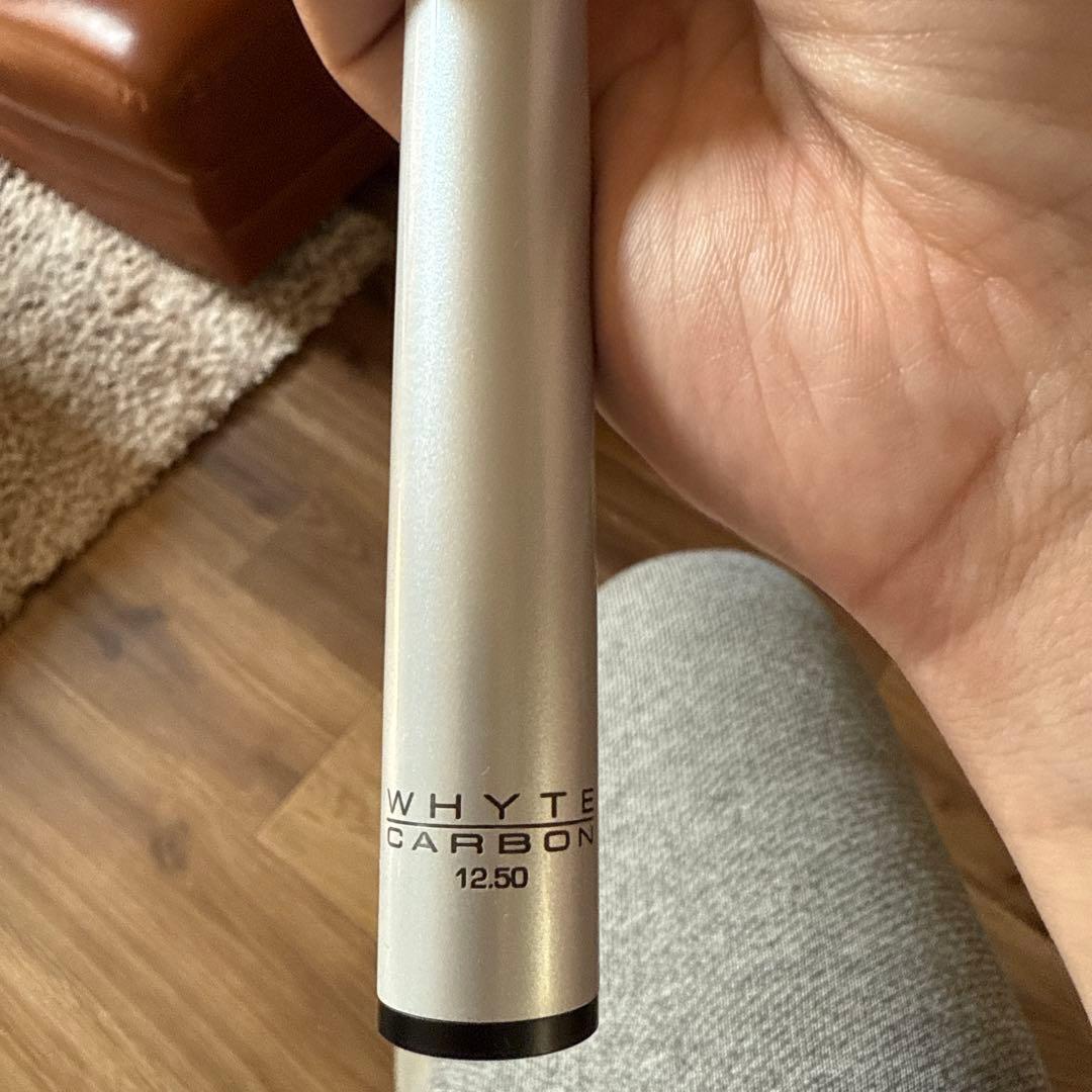 ミ*ト様 ビリヤードキュー★WHYTE CARBONミントのみ誤取引のため再投稿
