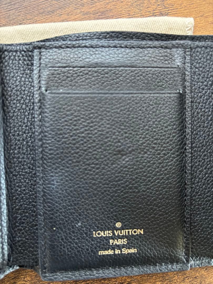 ルイヴィトン　モノグラム　ポルトフォイユドゥブルVコンパクトブラック