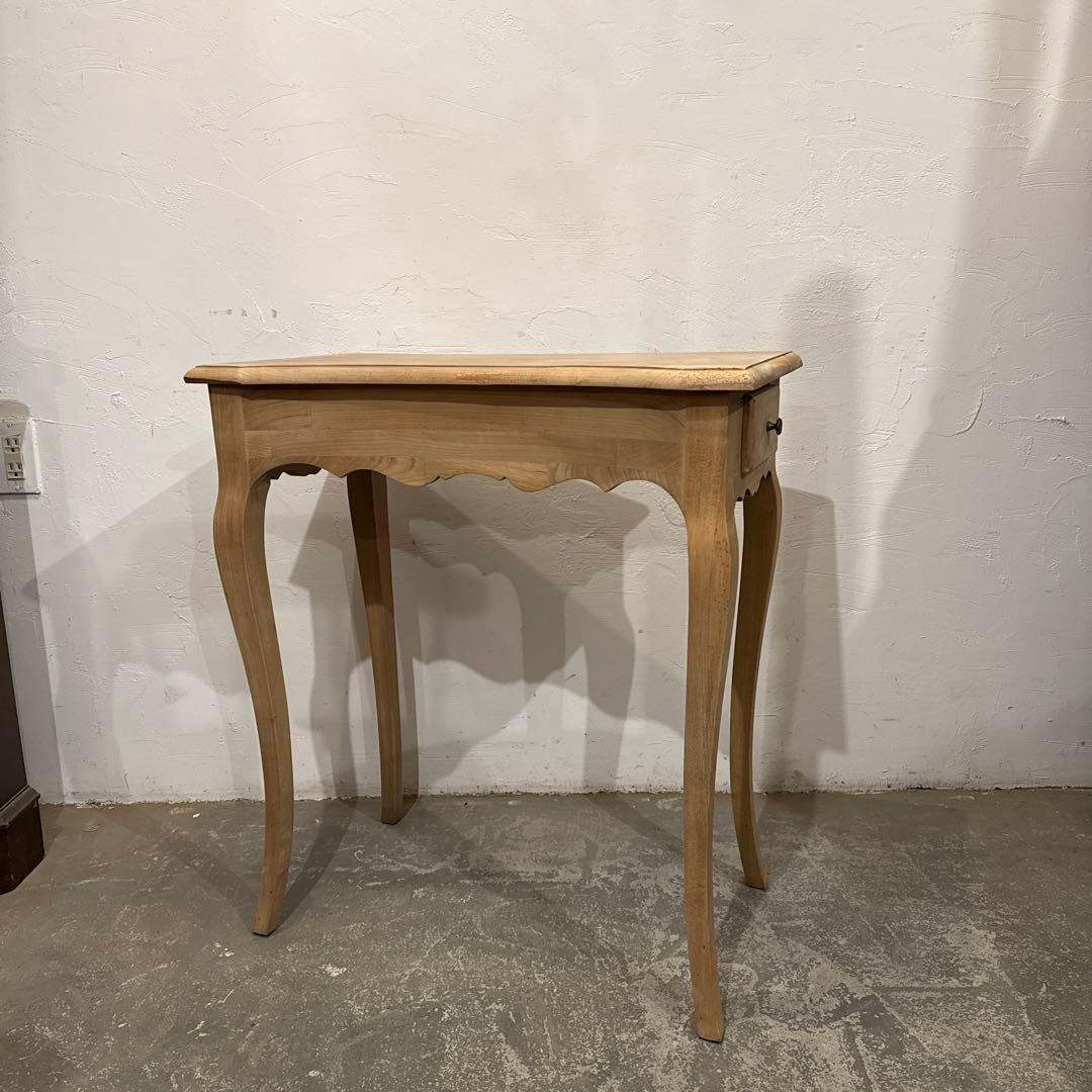 年末年始saleヴィンテージ　木製サイドテーブル　引き出し付き　剥離 ヴィンテージ 木製サイドテーブル 引き出し／扉収納付き 剥離 机