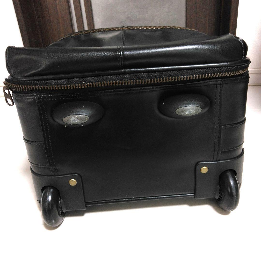 モテる大人はスーツケースもキャディバッグも本物志向の男前ブラック |