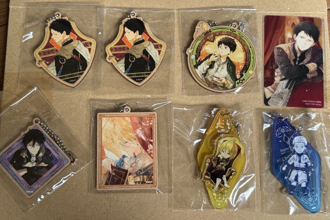 専用赤髪の白雪姫 漫福ガチャ モーテルキーホルダー +ウッド