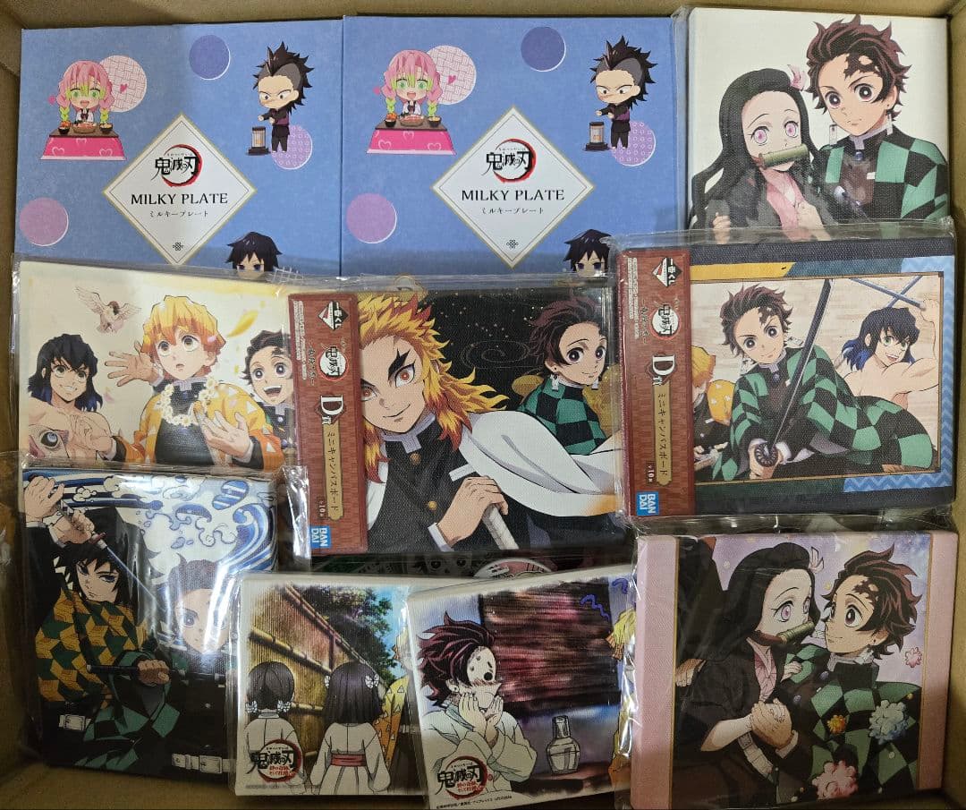 鬼滅の刃　大量　まとめ売り　アニメグッズ