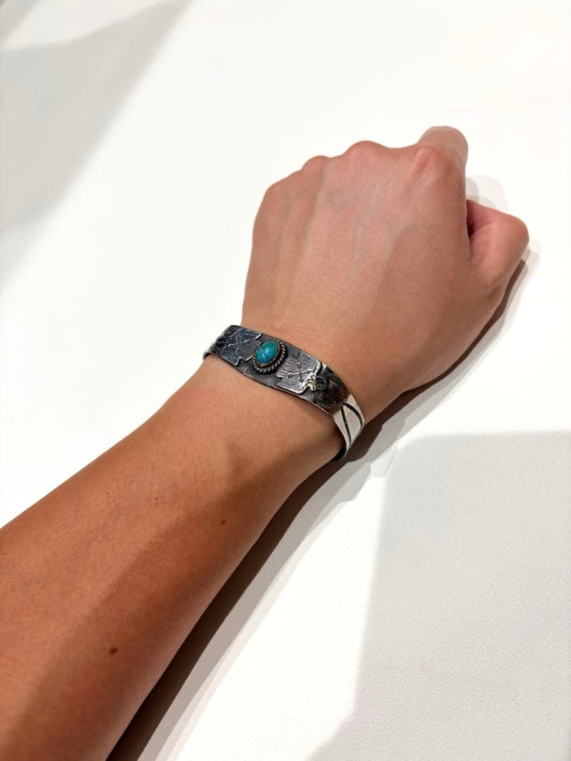 インディアンジュエリー ナバホ バングル ターコイズネックレス付き