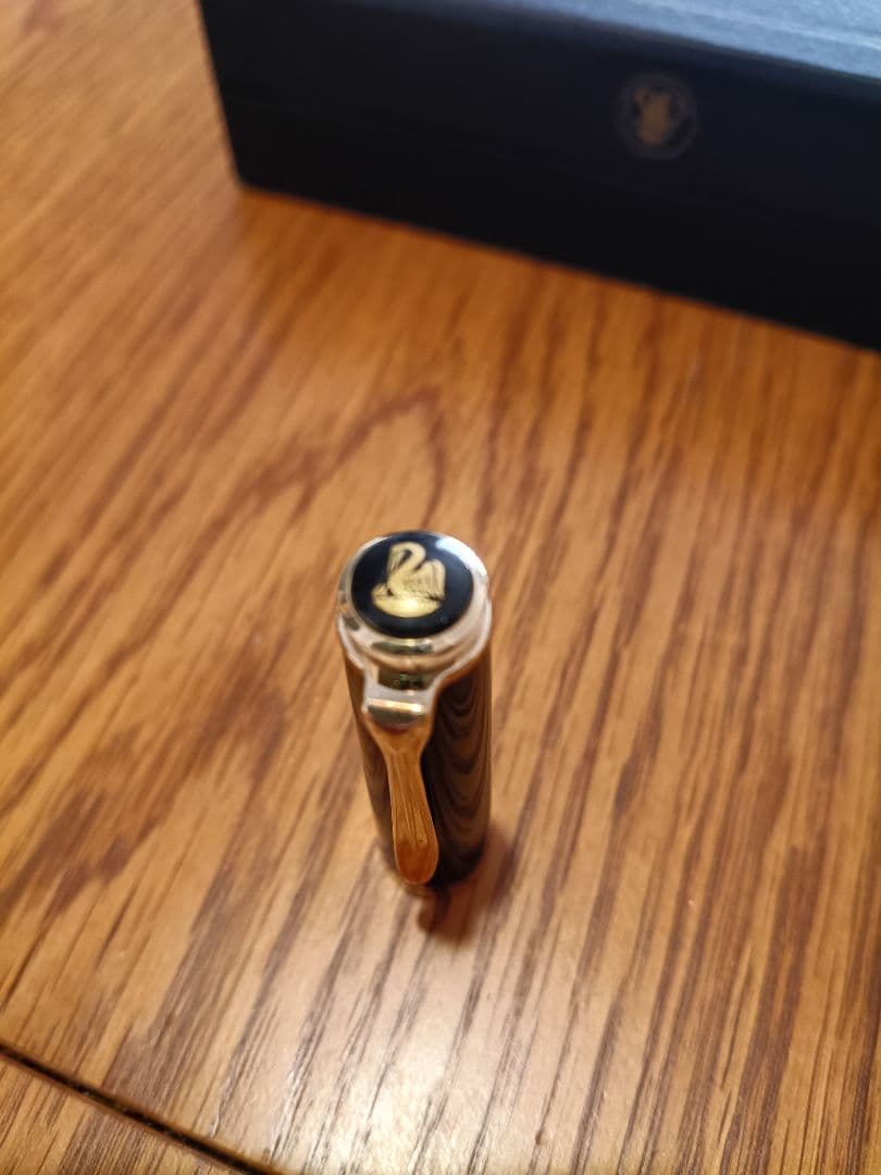 ペリカン　M400スーベレーン　ボルドー　箱インクつき　金ペン