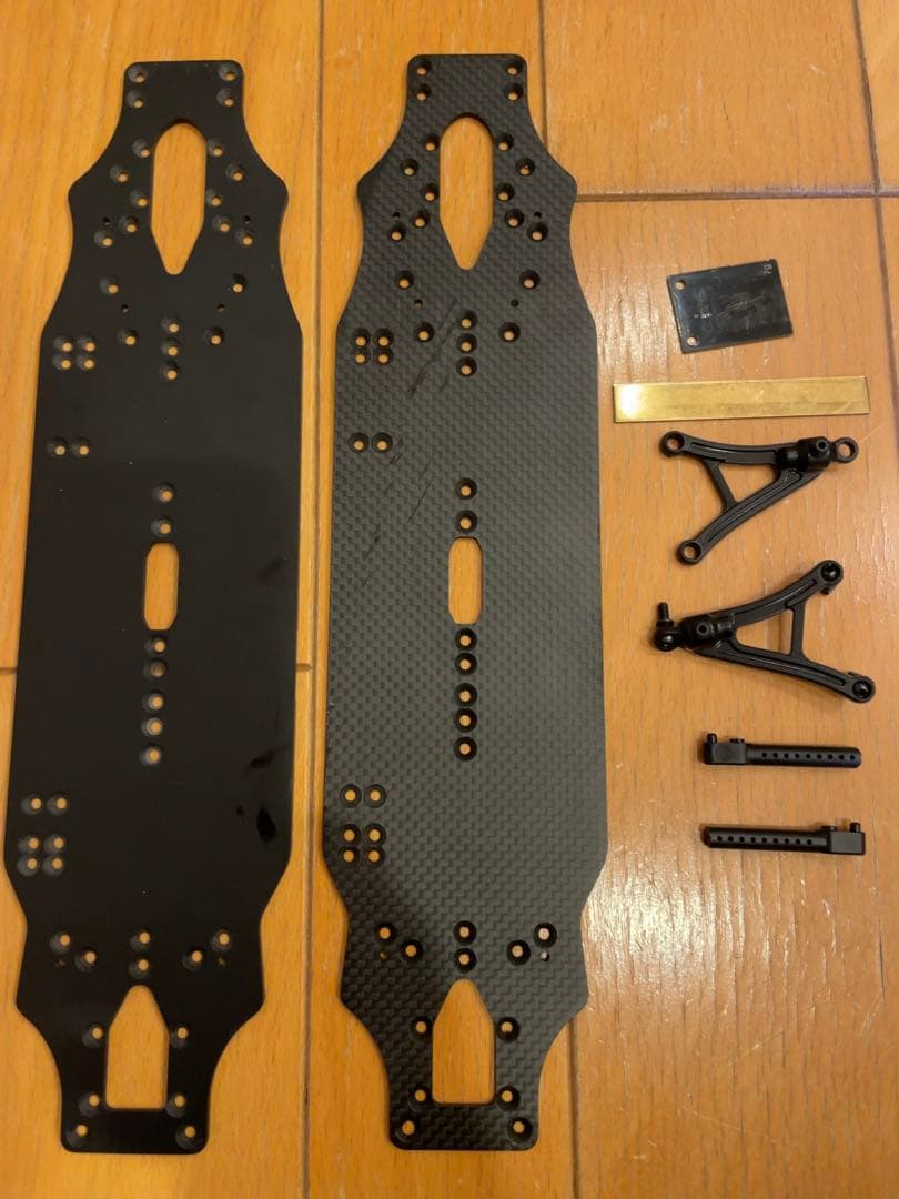 ヨコモ　MS1.0 シャーシキット FRP、カーボンシャーシ、オプション付き