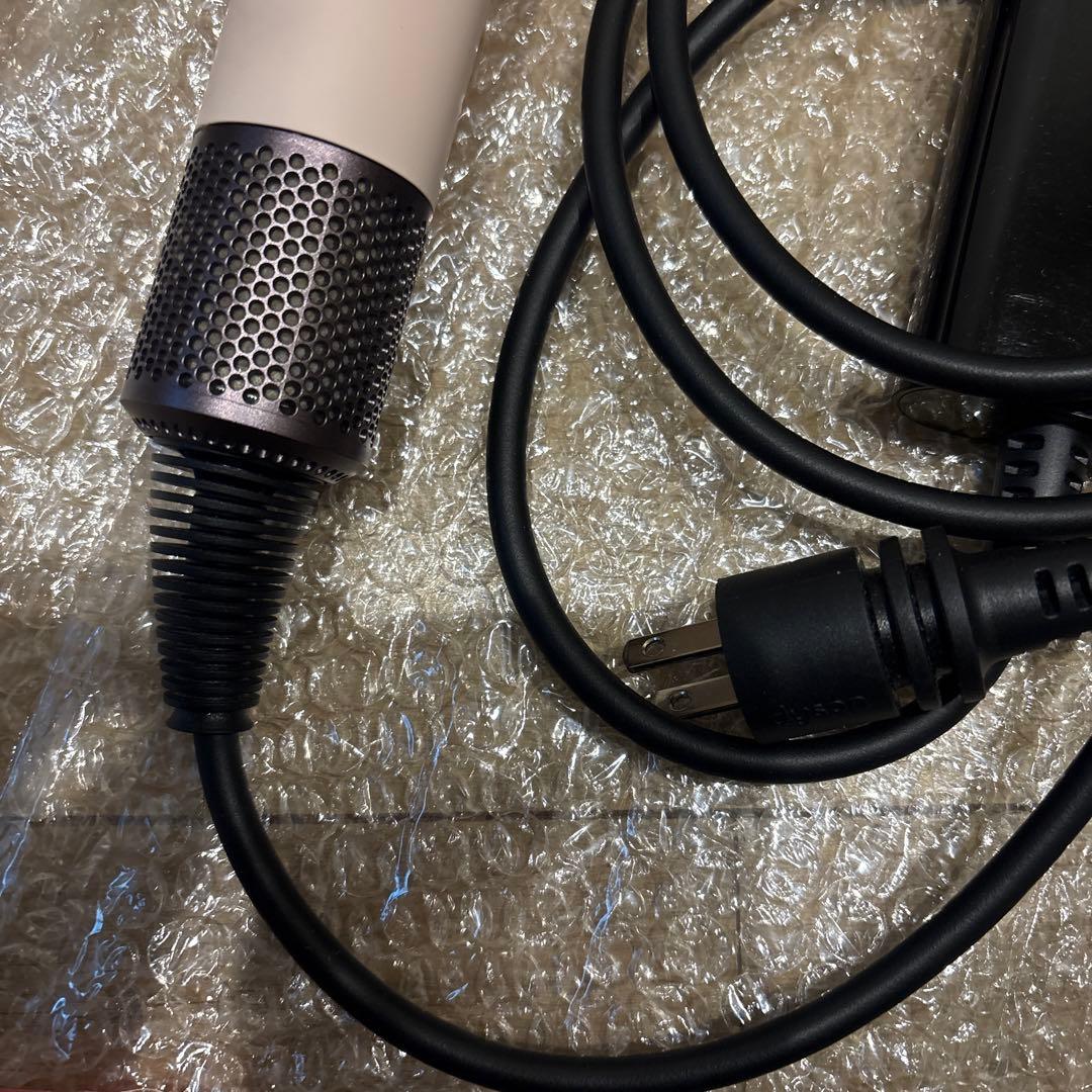 ダイソンドライヤー　【ピンク】