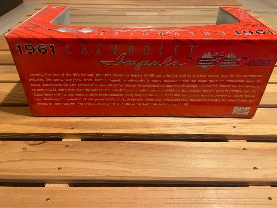 Sun Star 1961 CHEVBOLET シボレー インパラ 1/18