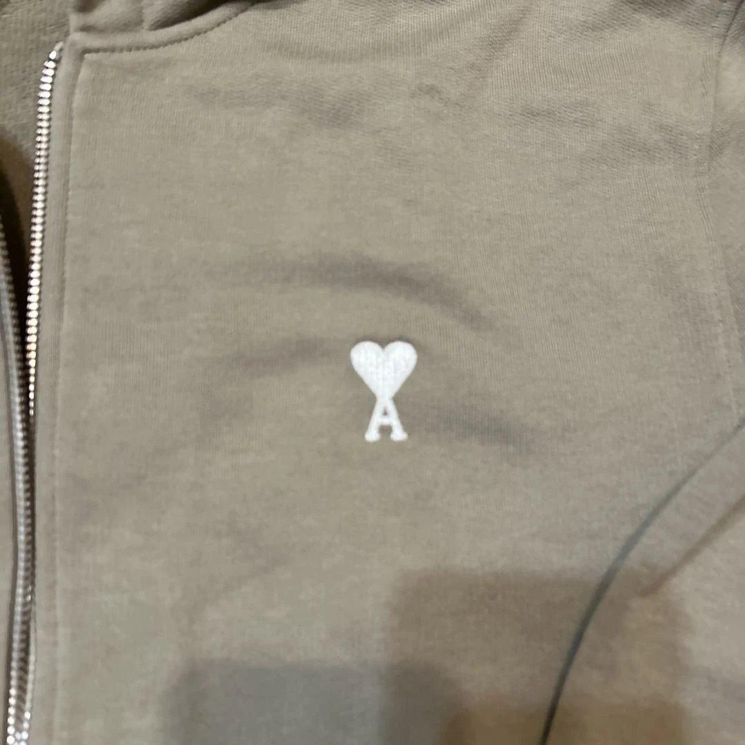 AMI PARIS オリーブグリーンAMIDE COEUR ジップパーカー