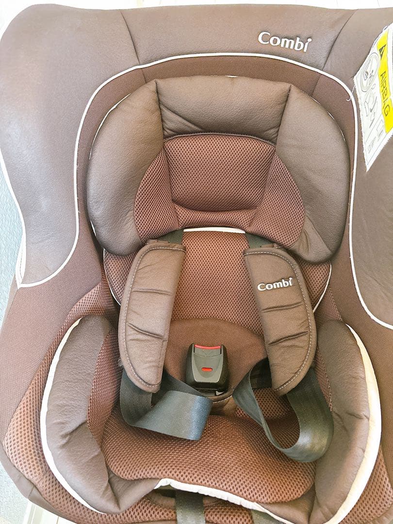 コンビ チャイルドシート combi ネルーム Lite 新生児対応