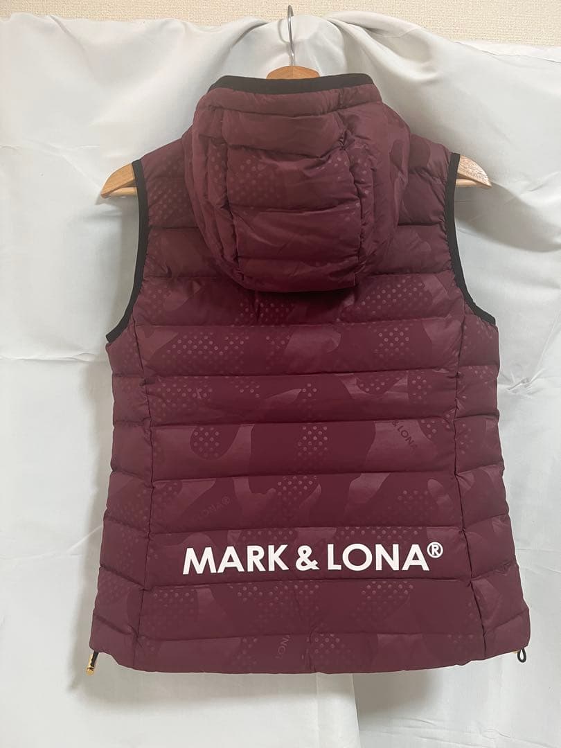 定価7.4万 MARK & LONA カモフラ ダウンベスト 38 ボルドー