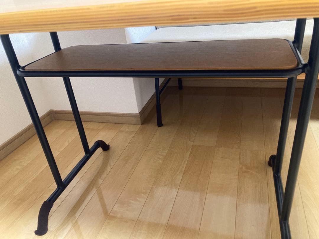 【廃盤・送料込】unico ファニート ダイニングテーブル