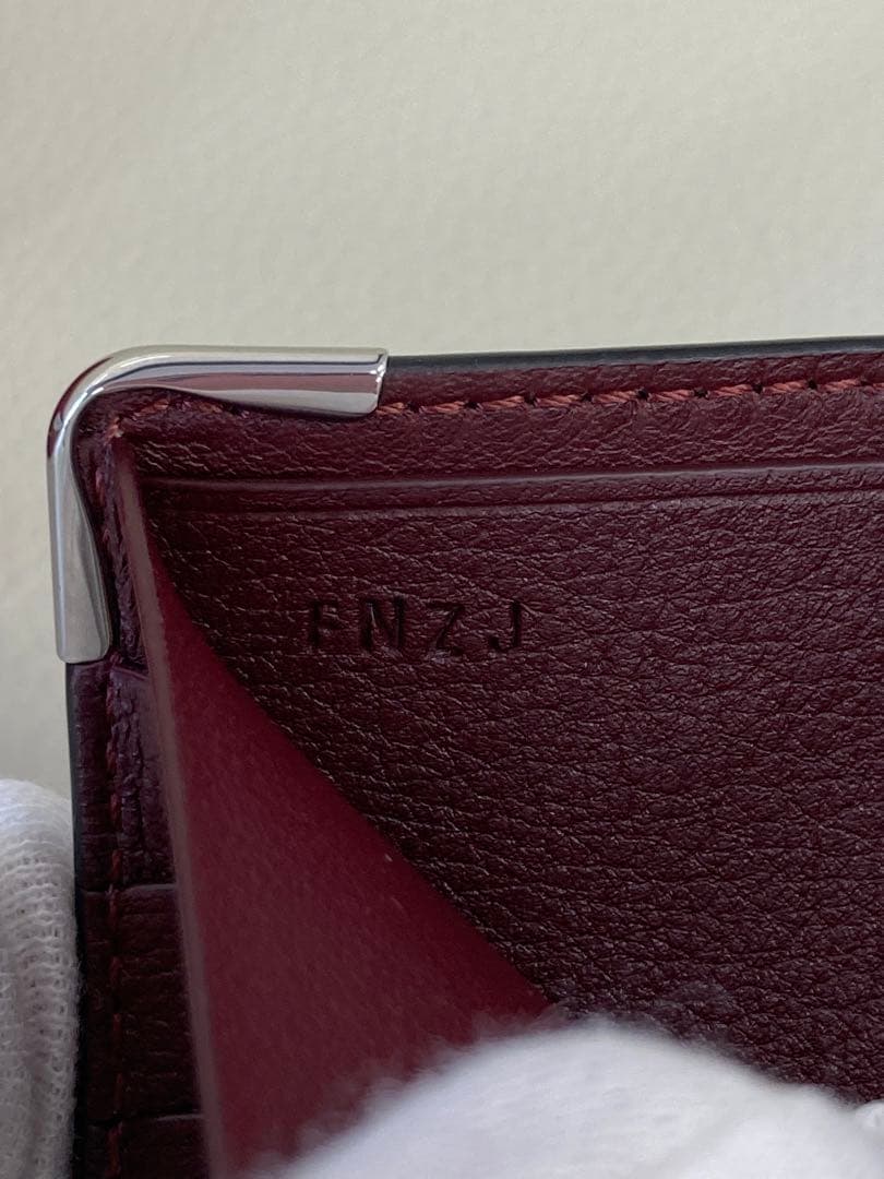 新品未使用 カルティエ 二つ折り財布 コンパクトウォレット カード付き