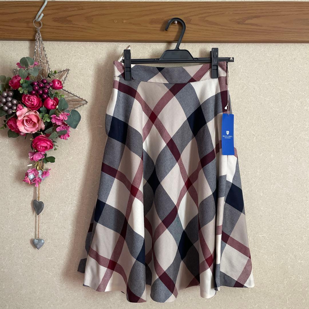 新品ブルーレーベルクレストブリッジスカート38