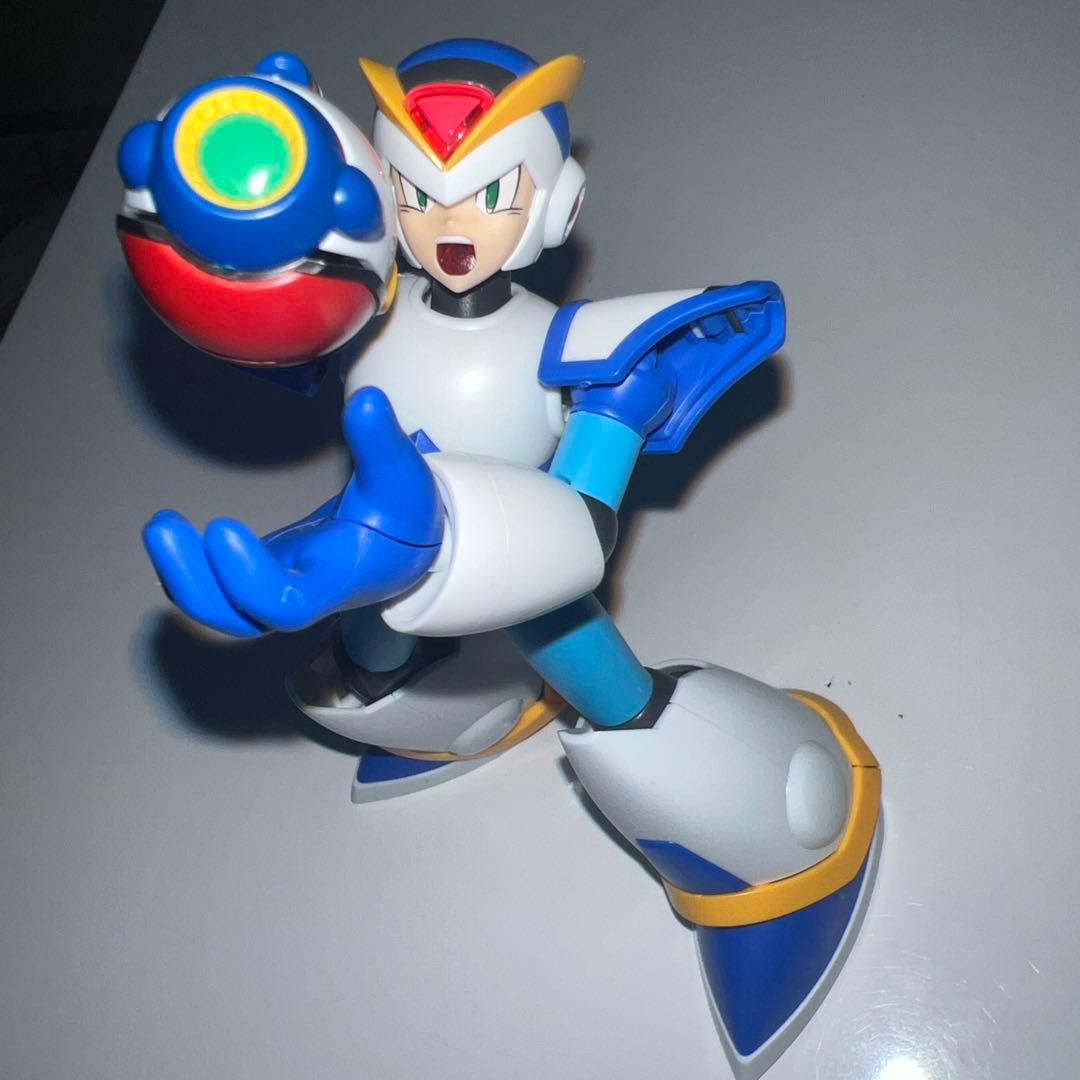 【組立済】ロックマン コトブキヤ X エックス フルアーマー