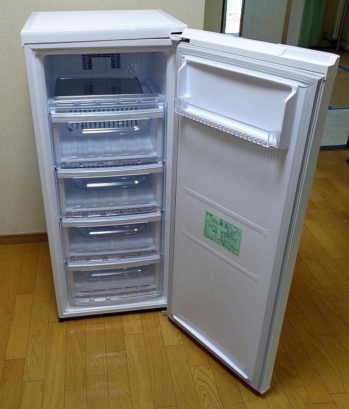 三菱電機ノンフロン冷凍庫 MF-U12G-W 2022年製 MITSUBISHI