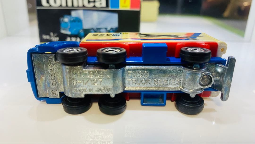 【超レア】トミカ黒箱 7-2-7 ふそうパネルバン RACING TEAM