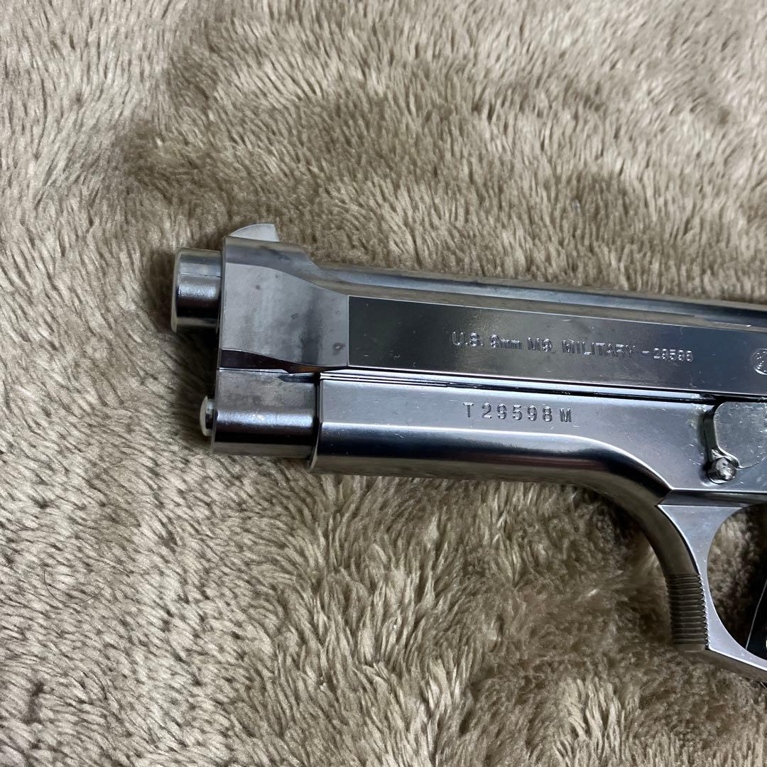 東京マルイ、ニューガスブローバックM92F クロームステンレス ミリタリーモデル