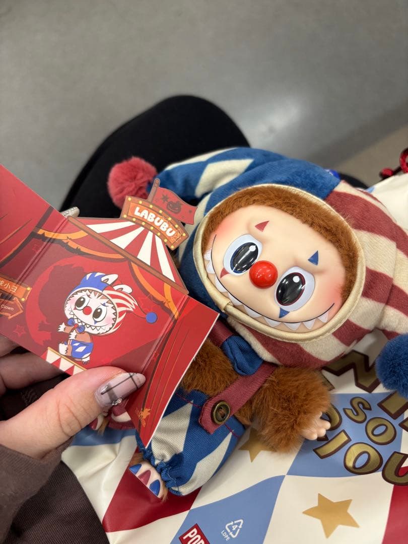 POPMART WHY SO SERIOUS ラブブ