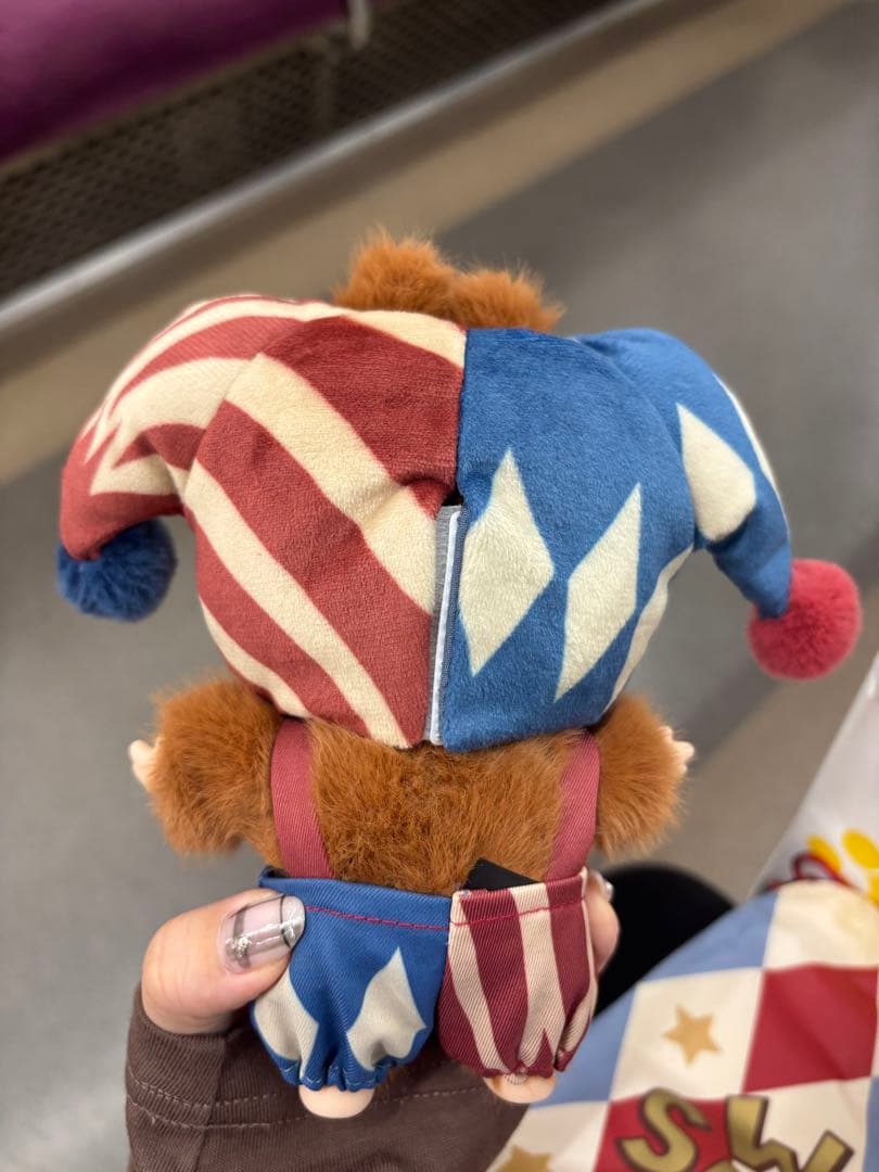 POPMART WHY SO SERIOUS ラブブ