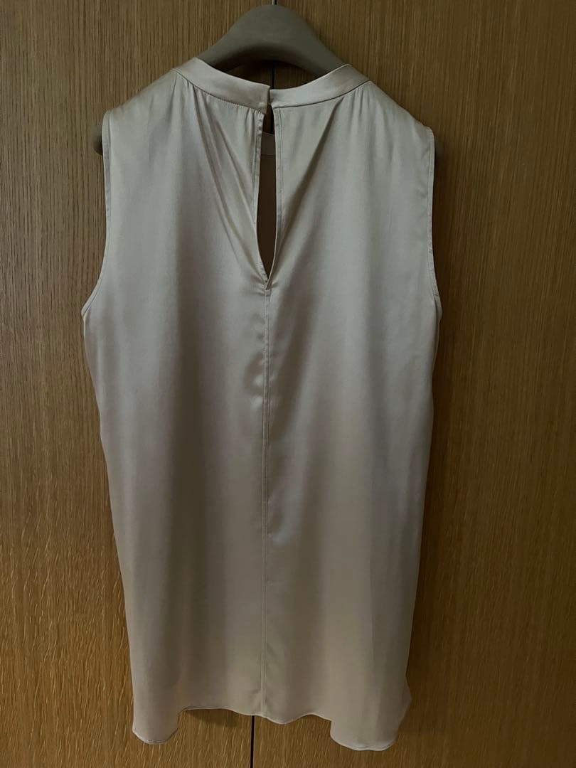 未使用品★ブルネロクチネリ サテントップス