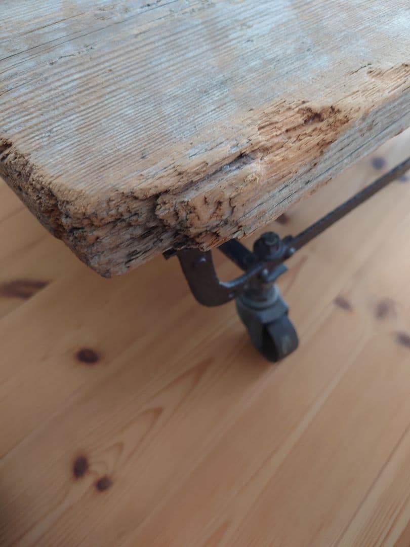 neutral 水田典寿 さん作 ローテーブル