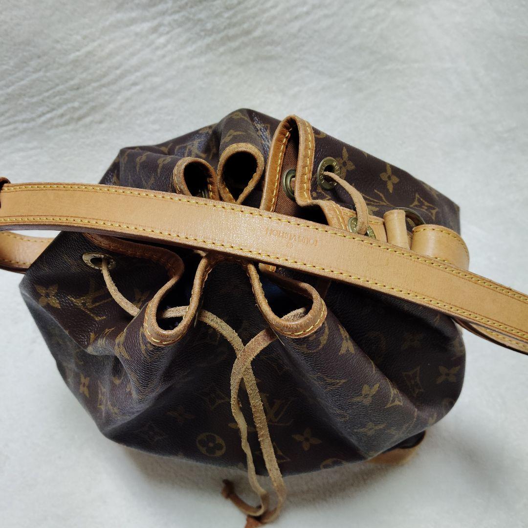 ルイヴィトン　ノエ　ショルダーバッグ　モノグラム　巾着型　M42224　ブラウン