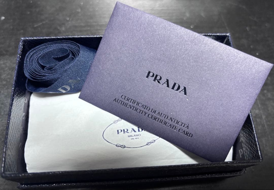 込み込み価格❣️PRADA プラダ 三つ折り財布グレー＆ピンク バイカラー