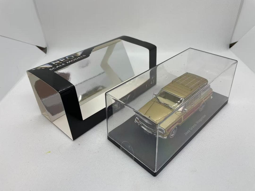 405-322 NEO 1/43 ジープ Grand Wagoneer 4×4